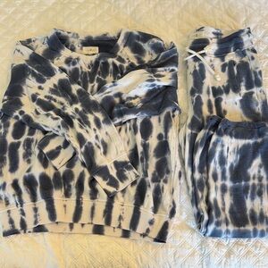 Lou & Grey Tie-Dye Sweatshirt and Joggers Set - Blue and White